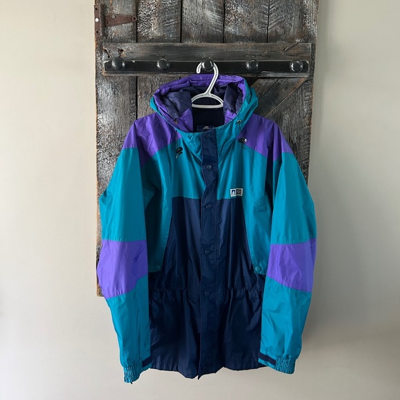 Vintage Sierra Designs Colour Black Full Zipper Jacket w/Hood - Picture 1 of 4